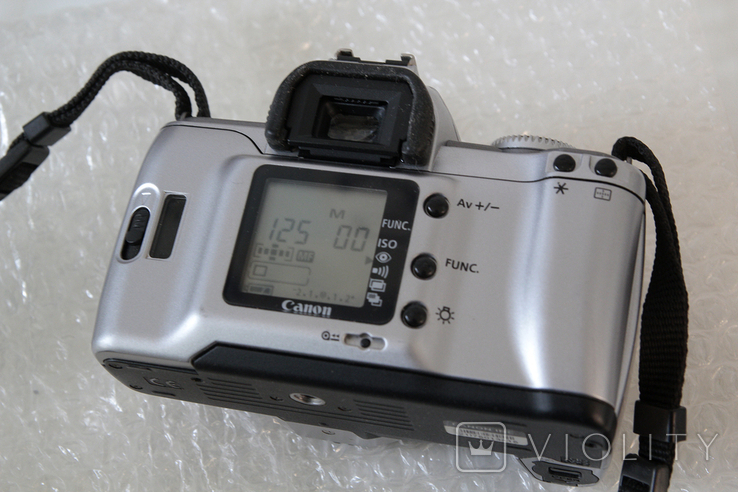 Canon 300v с инструкцией и комплектом аккумуляторов, фото №7