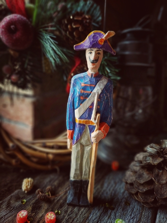 Солдат з рушницею Ексклюзивна дерев'яна іграшка ручної роботи іграшка, numer zdjęcia 2
