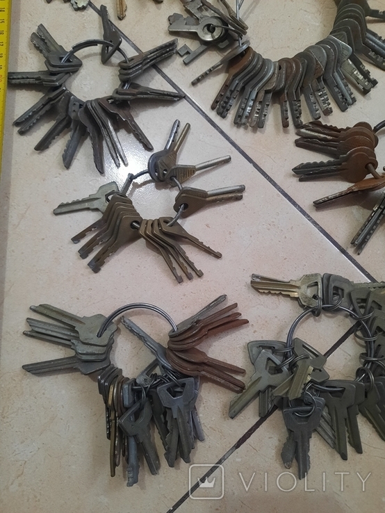 Старі ключі до різних замків періоду СРСР та деякі раніші ( XXст ) - 283шт., фото №5