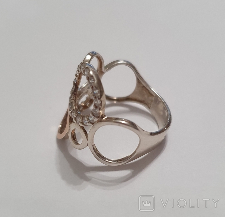Серебряное кольцо с золотой вставкой и камнями, фото №4