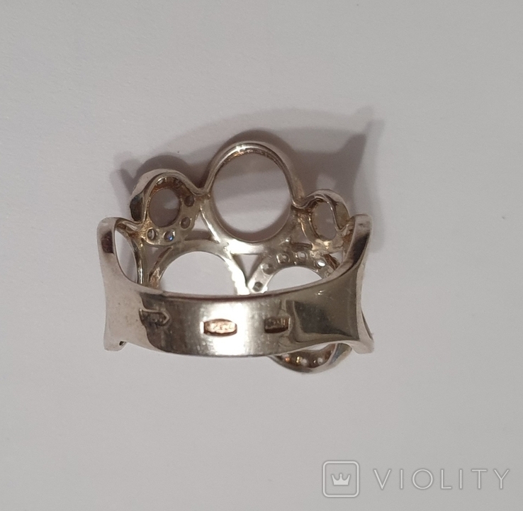 Серебряное кольцо с золотой вставкой и камнями, фото №7