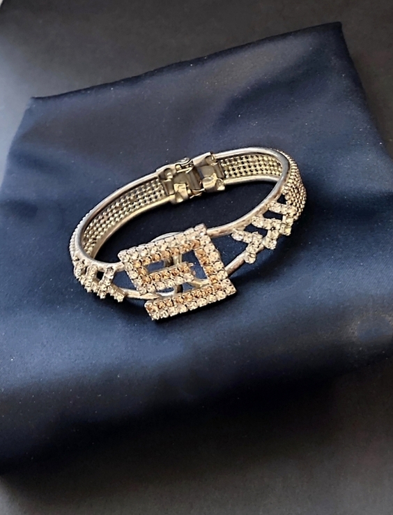 Серебристый винтажный браслет с символом G, кристаллы, Англия, фото №10