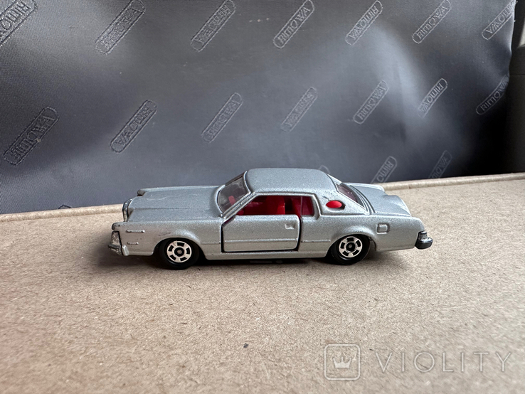 Tomica 1976 Tomy №F4 1/77 Ford Continental Mark IV made in Japan