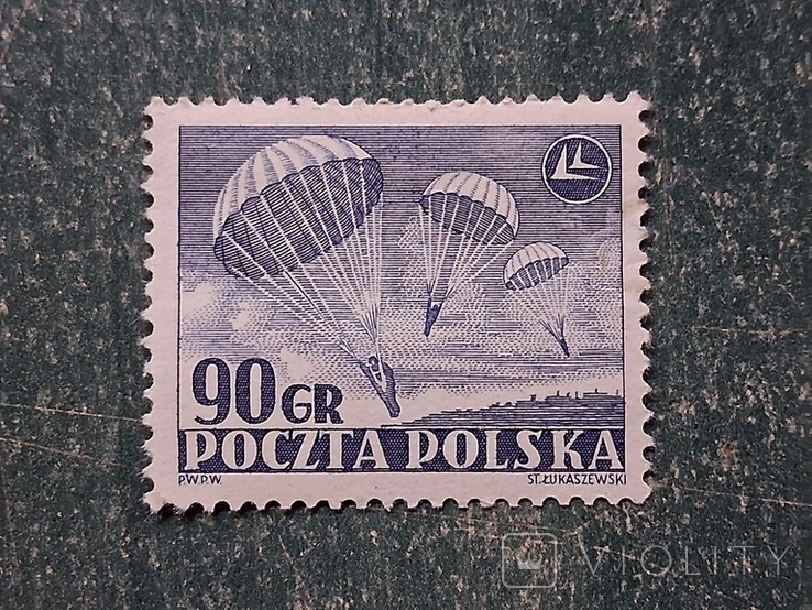 Польша. Польща парашутист