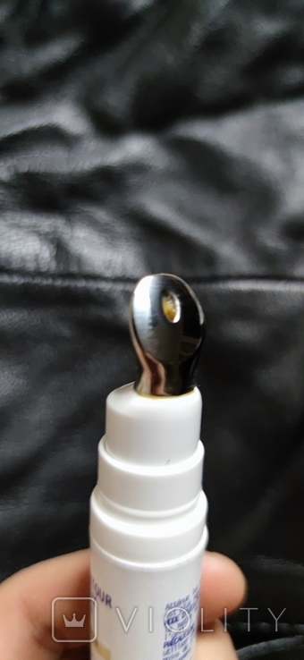 Крем-контур для век Biologique Recherche Oxigenanting Eye Contour Cream Vip O2, фото №3