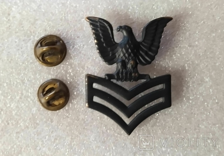 Значок - USN - Petty Officer First Class E-6 (Cap Device) PO1, фото №2