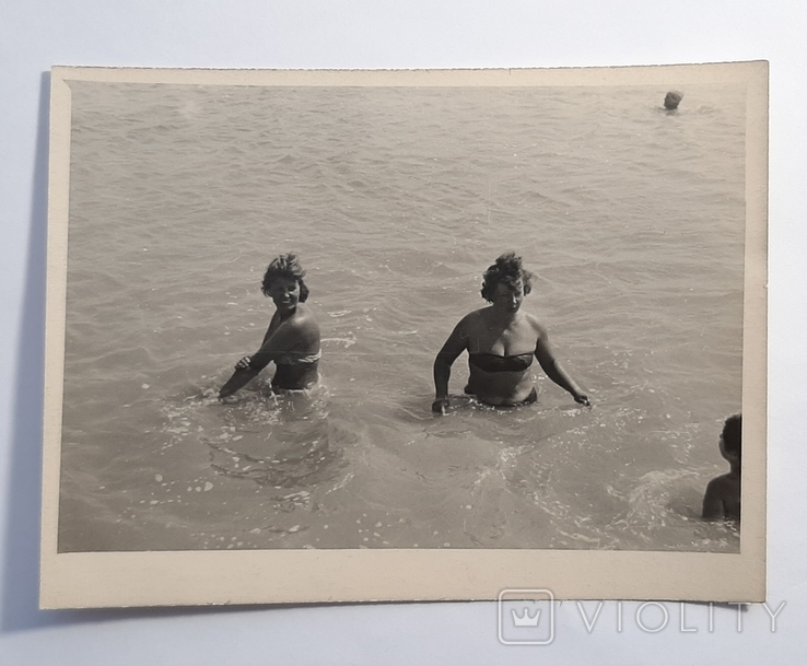 Женщины в море, фото №3