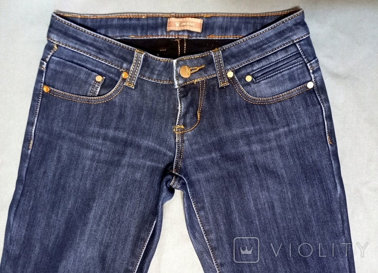 Versace проти утеплених жіночих джинсів розміру 28, фото №6