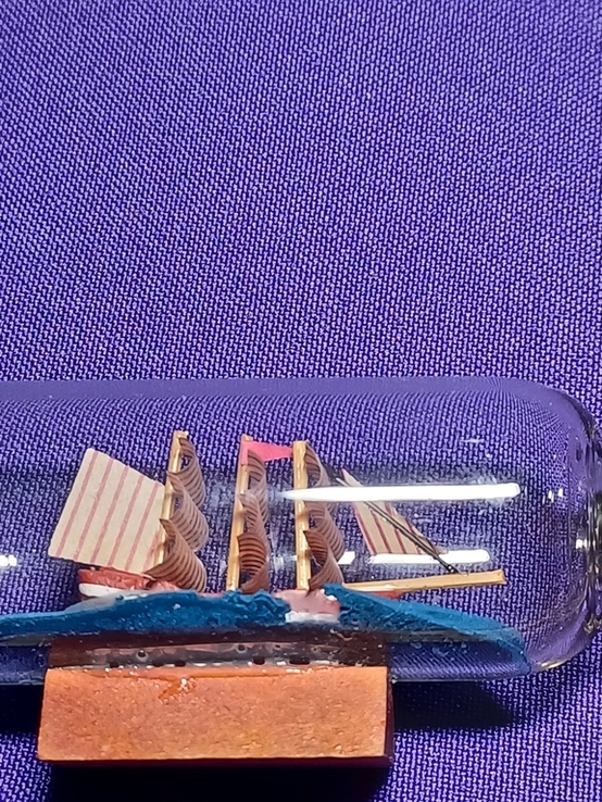 Два кораблика у пляшці, фото №3