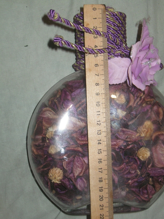 Пляшка декоративна інтер'єрна заповнена квітами магнолії., photo number 4