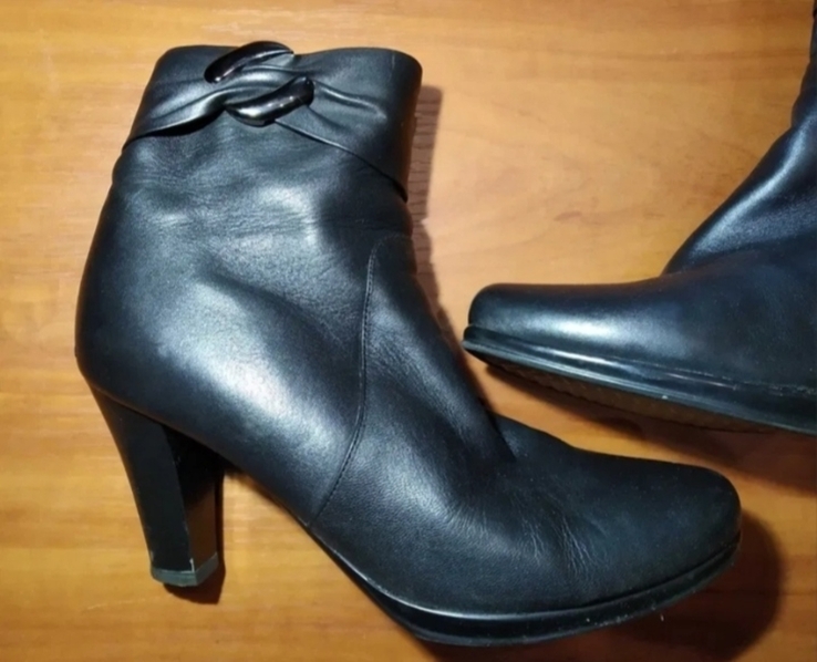 Жіночі черевички чотири пари Ecco, Hilfiger,Molka р 38 устілка 25 см, фото №4