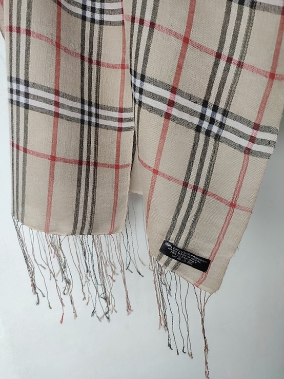 Трендовий бежевий шарф в клітку Burberry london , made in Nenal, фото №8