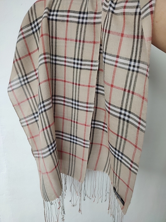 Трендовий бежевий шарф в клітку Burberry london , made in Nenal, photo number 9