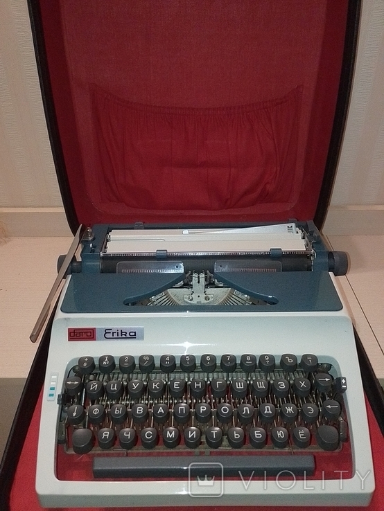 Печатная машинка ERIKA, Германия (ГДР) в кофре, 1973 года, фото №2