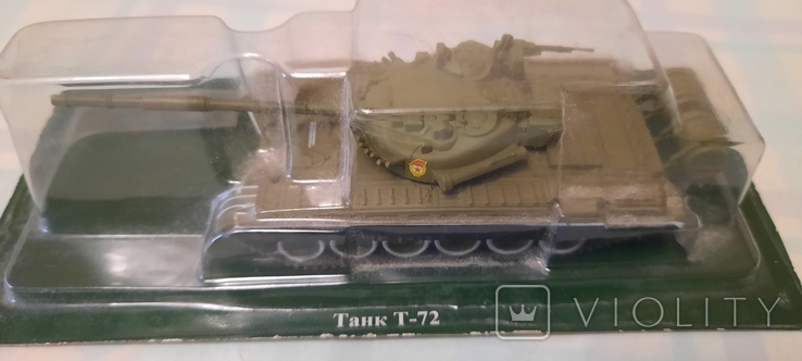 Масштабная модель танка Т- 72 с коробкой и журналом, фото №2