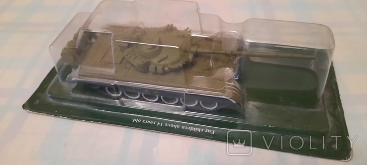 Масштабная модель танка Т- 72 с коробкой и журналом, фото №4