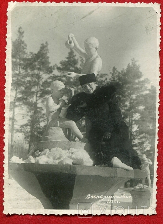 Скульптурна композиція: діти, 1952, дівчинка, шапочка, пальто, фото №2