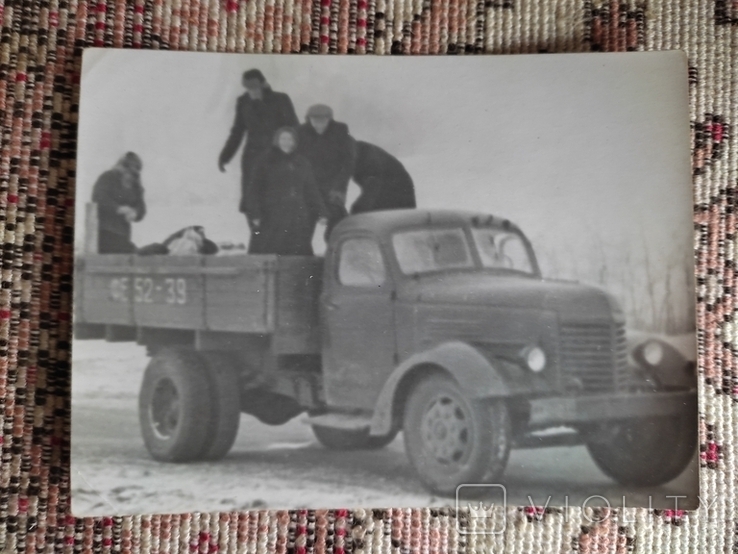 Старе фото вантажівки ЗІС-150. 1957, фото №2