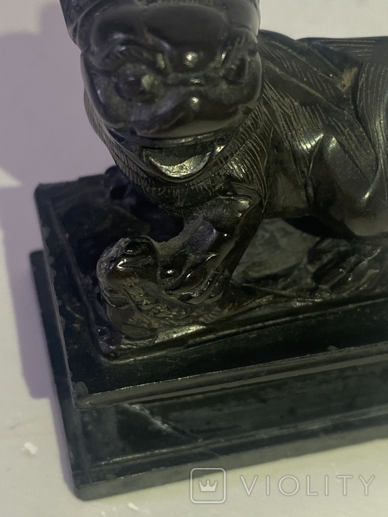 Резная фигурка льва из черного камня.1920гг, фото №10