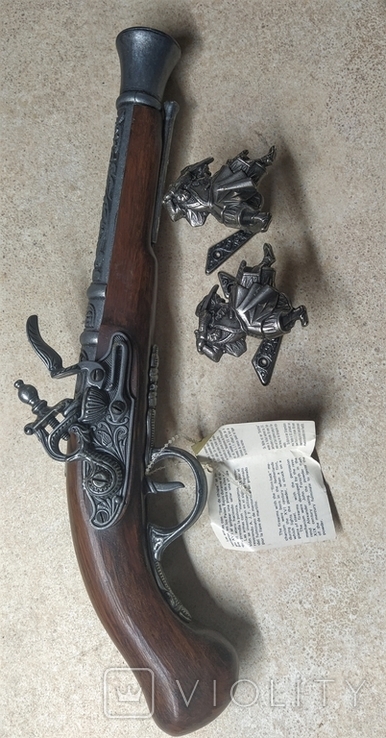 Макет пистолета 18 ст. Приобретен в Испании в 90-х годах в антикварной лавочке. Декор, фото №3