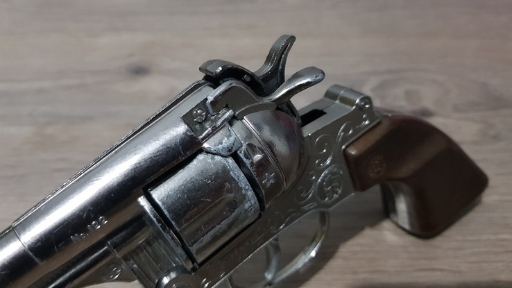 Револьвер кольт миротворец, фото №7