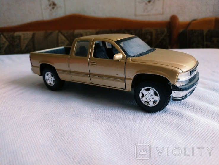 Chevrolet Silverado 1:27 ,Maisto, фото №2