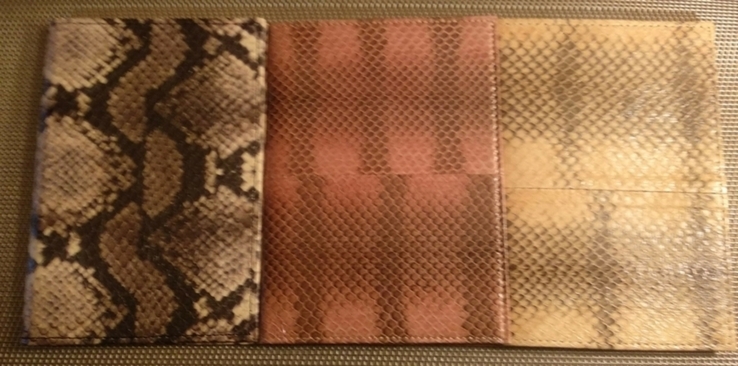 Обкладинка на паспорт зі натуральної шкіри змії. Виробництво Таіланд. Кольори на фото., фото №3