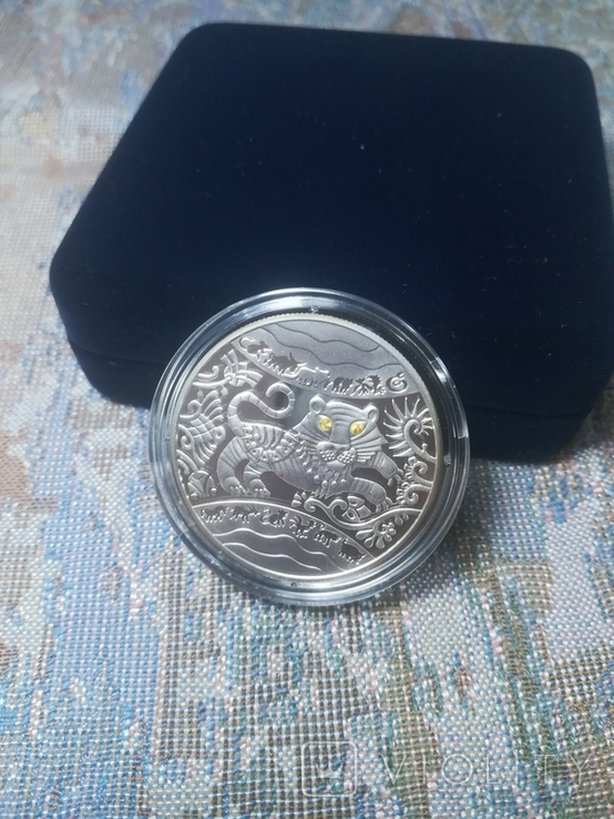 Серебряная монета 5 гр.Год Тигра,2010 год. Футляр + сертификат., фото №4