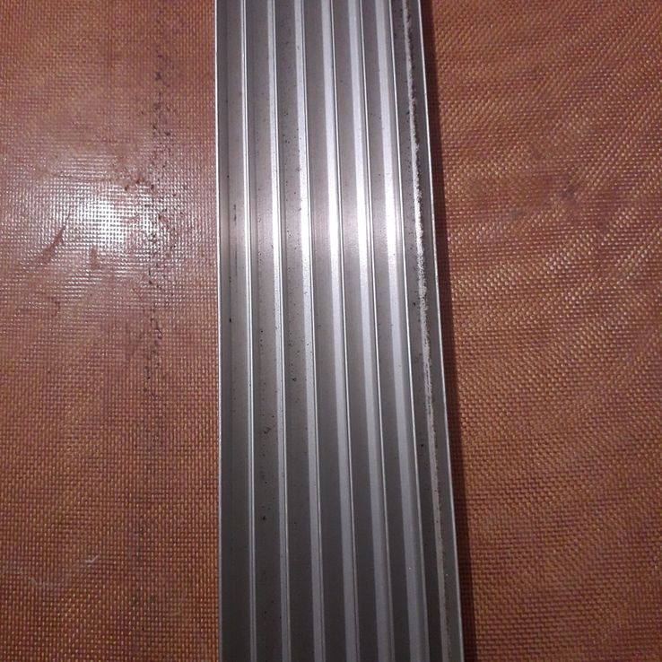 Профиль алюминиевый радиаторный. 8 ребер. 1 метр., фото №2