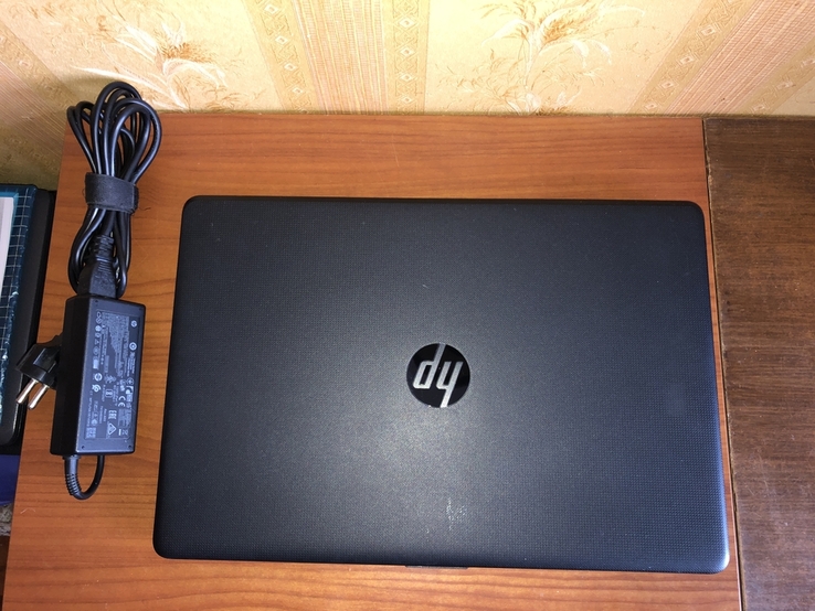 Ноутбук HP 15-bs IP N3710/ 4Gb/ HDD 500GB / Intel HD+ R5 M330/ 4 год., фото №2