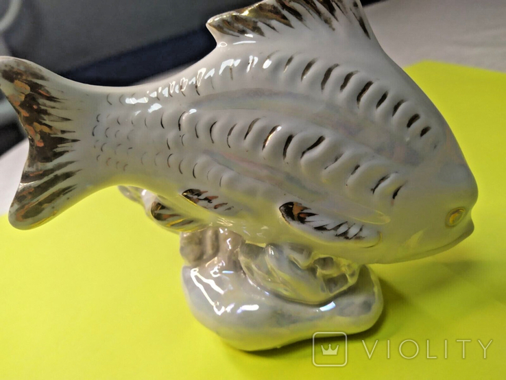 Figurine En Porcelaine Soviétique - Carpe (Korop) - Timbre Dulevo 1954 - Original Rare URSS