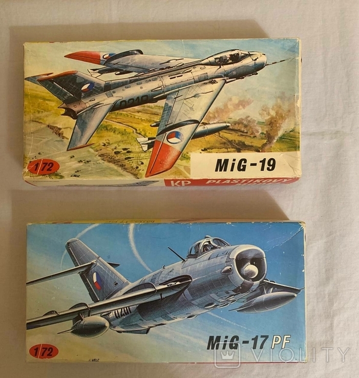 Две модели Миг-19 и Миг-17 Чехословакия, фото №2