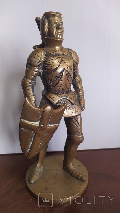 Средневековый рыцарь. Бронза, 20 см. Англия, фото №2