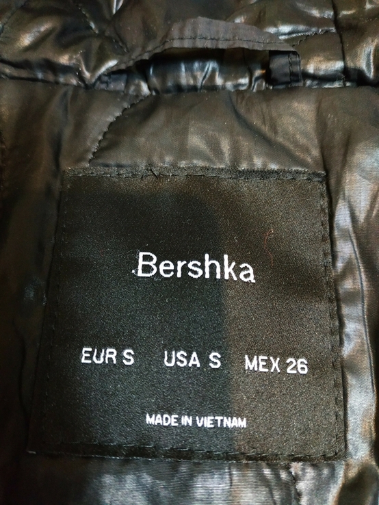 Куртка легка утеплена жіноча BERSHKA p-p S, фото №9