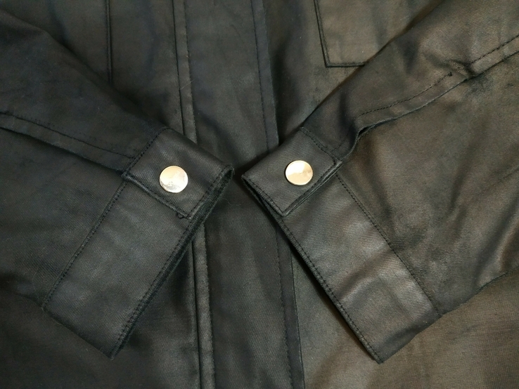 Куртка легка жіноча. Вітровка PRADA Італія p-p прибл. S, фото №8