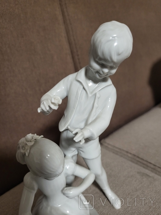 Статуэтка мальчик с девочкой Валендорф, фото №7