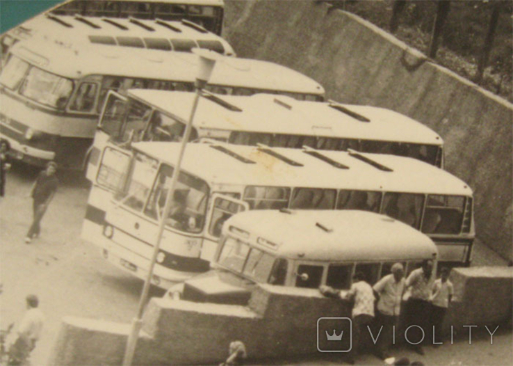 Стоянка - автобусы и Жигули, г. Горький, 1975 г., фото №3