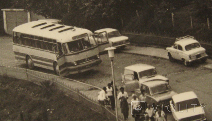 Стоянка - автобусы и Жигули, г. Горький, 1975 г., фото №6