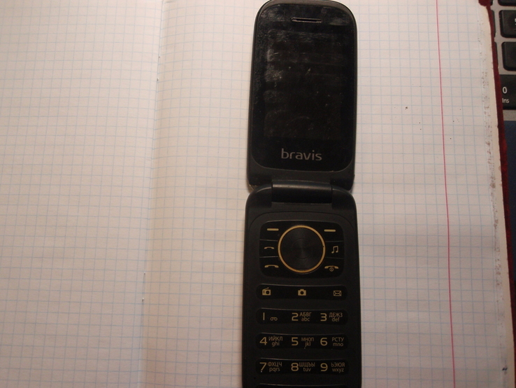 Телефон -- Bravis F 243 Folder, фото №2