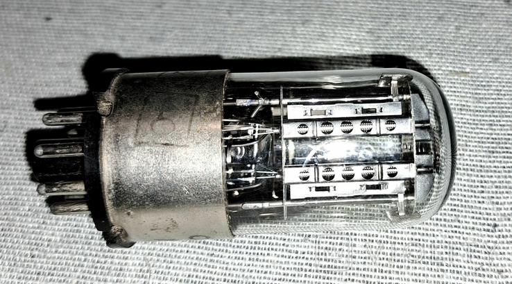 Лампа 6Н8С Цоколь Метал с Дырчатым Анодом., фото №6