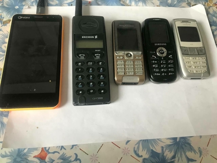 Мобильные телефоны под ремонт, фото №3