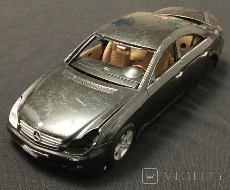 Модель Mercedes-Benz CLS 1/18 Maisto Made in Thailand (114553040