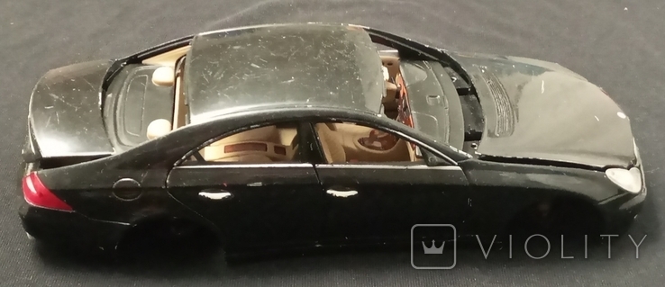 Модель Mercedes-Benz CLS 1/18 Maisto Made in Thailand (114553040