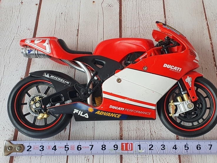 Ducati Desmosedici Troy Bayliss MOTOGP NewRay 1:12, фото №8