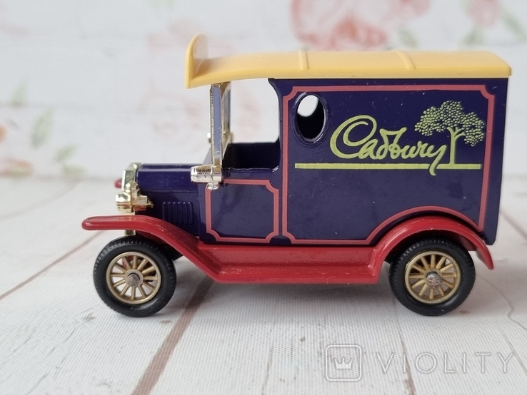 Фургон Cadbury 's Ltd FORD модель T 1928 года от LLEDO 1986 года Маштаб 1:43, фото №7