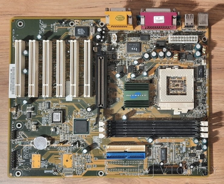 Ae25 Rvt Socket 370 Материнская плата Shuttle AE25