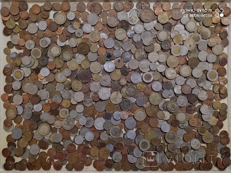 Монеты мира 3,5 кг все континенты 1030 шт(много монет для чистки), фото №3
