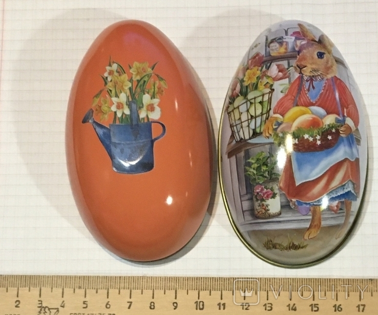 Жерстяна коробка (велика), пасхальне яйце, зайчик-господиня, квіти / кролик, фото №10