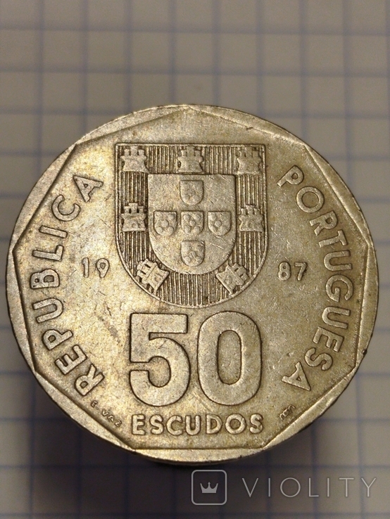 50 эскудо 1987. Португальская Республика, фото №2