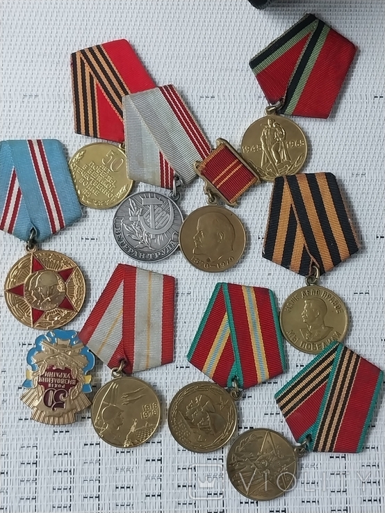 Ордена три штуки и медали на одного человека, фото №3